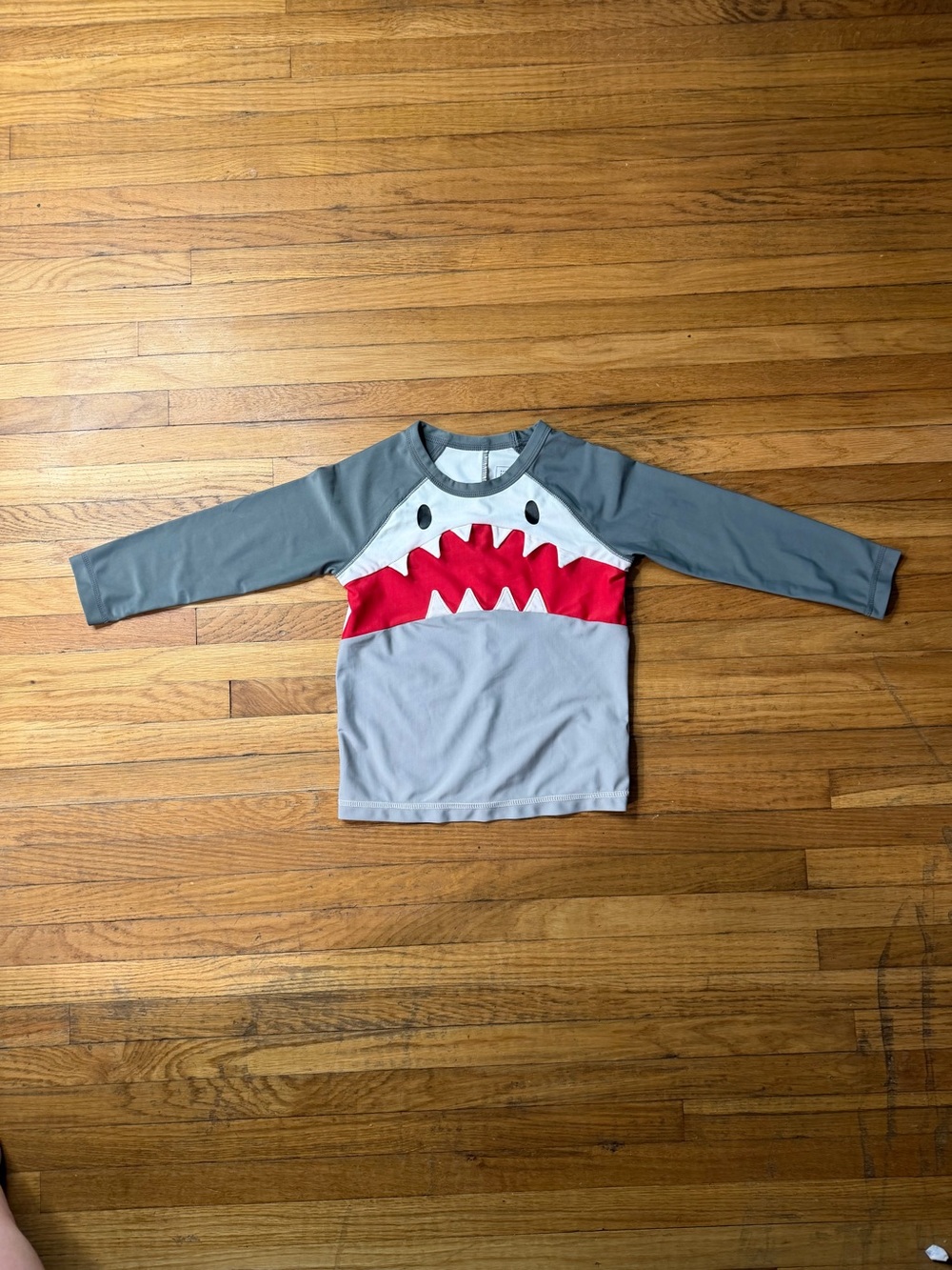 Baby Gap 3 years Shark Rashguard